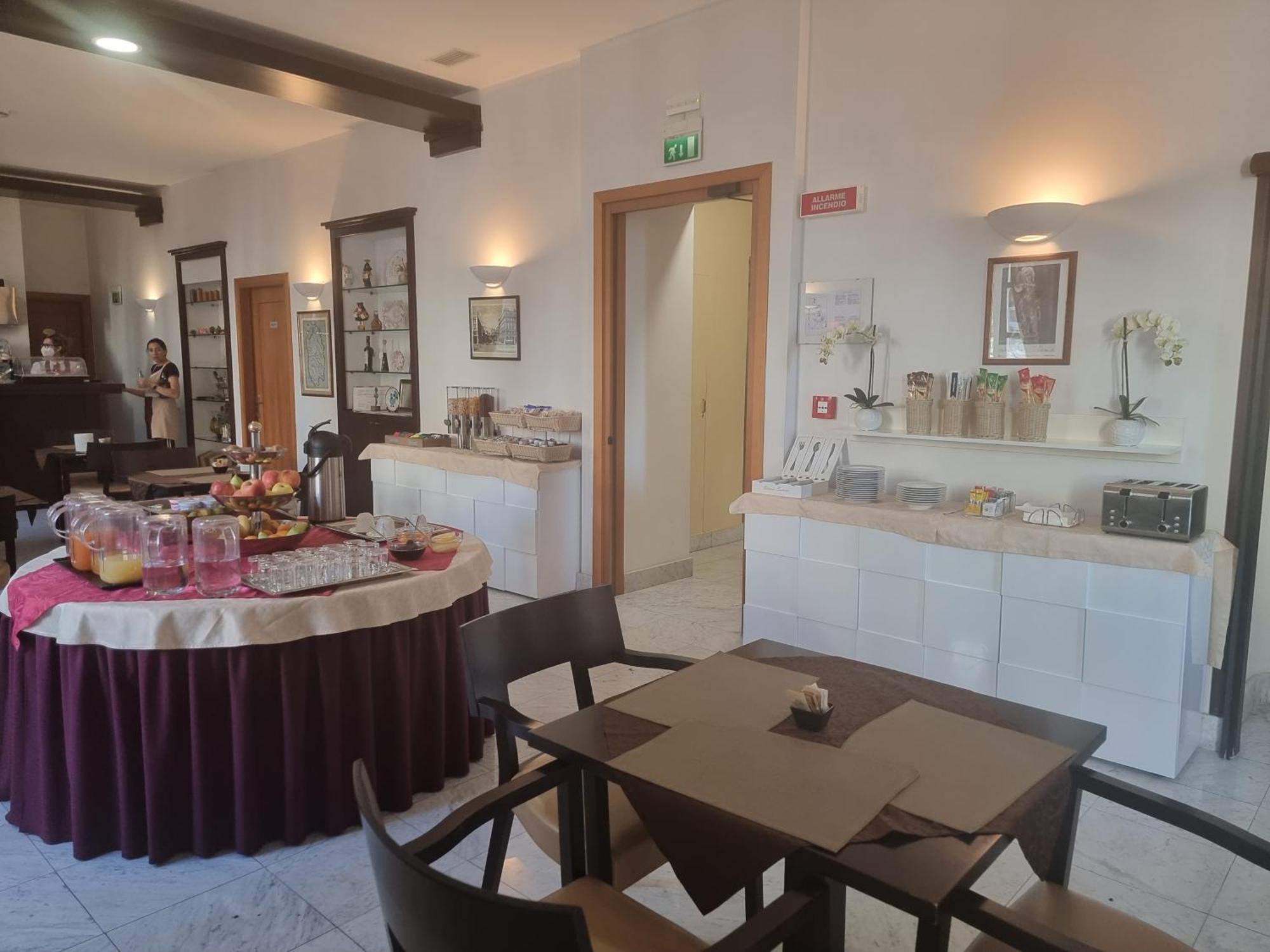 Due Colonne Hotel